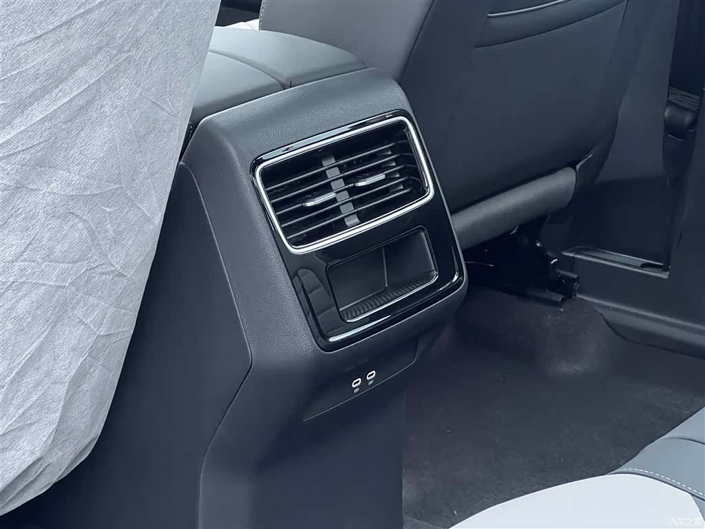 Volkswagen Talagon, 2025 25