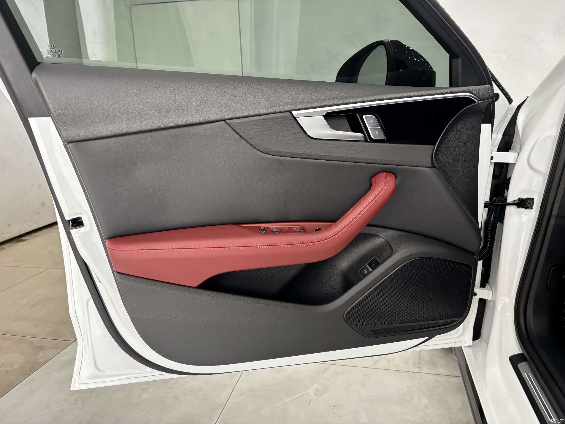 Audi A4L, 2025 11