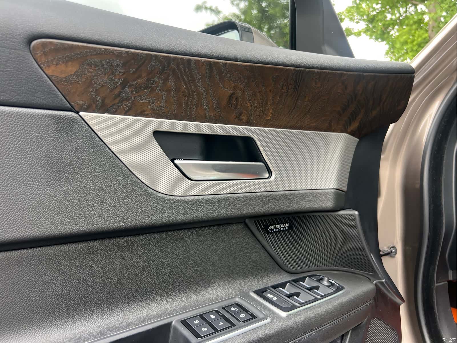 Land Rover XFL, 2018 14