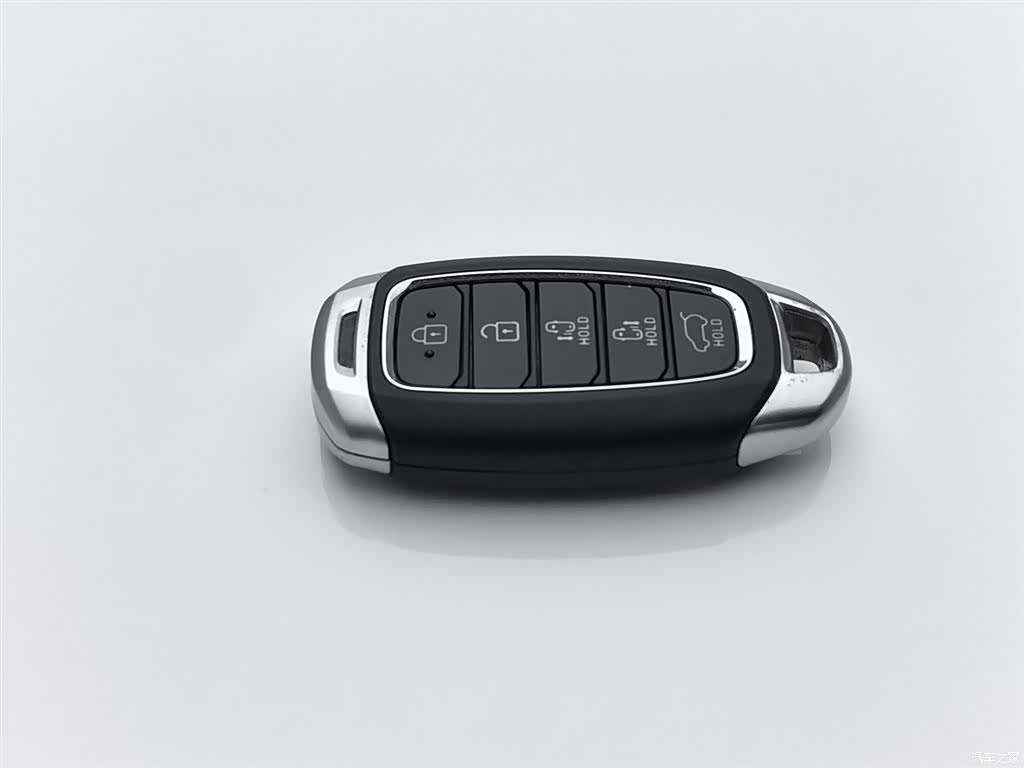 Hyundai Custo, 2023 19