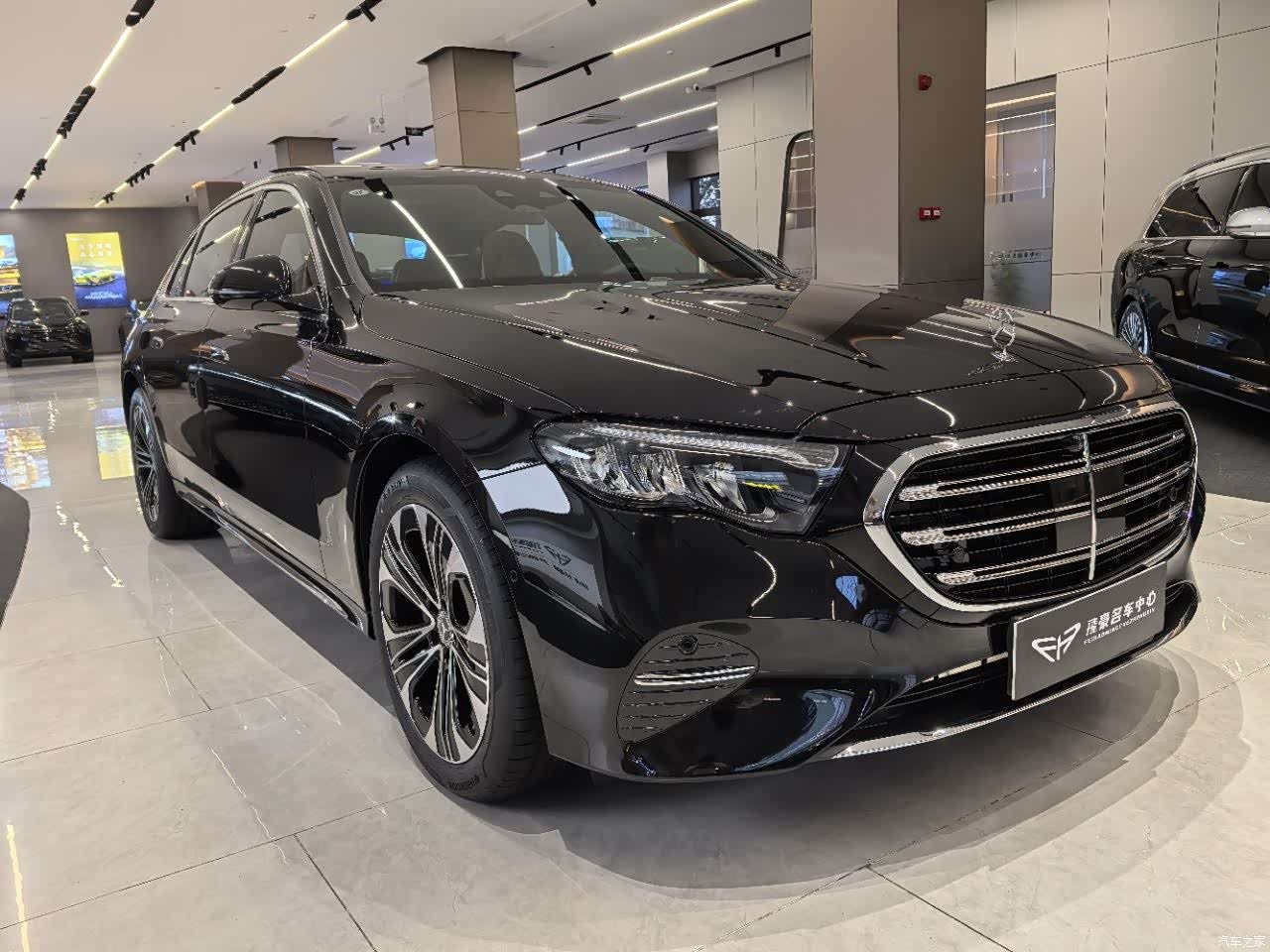 Mercedes-Benz E-Class, 2025 3