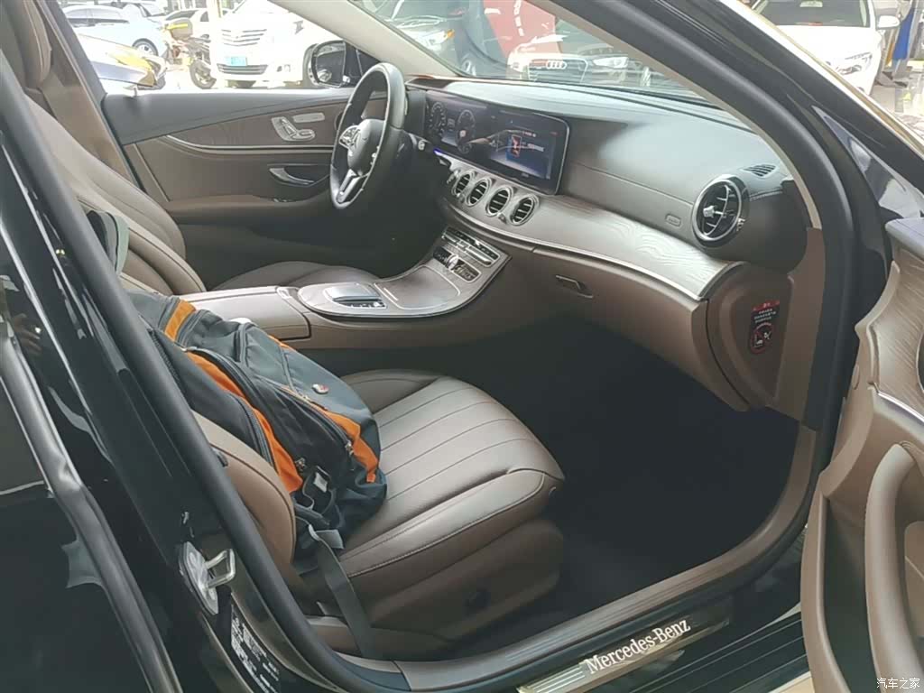 Mercedes-Benz E-Class, 2019 25