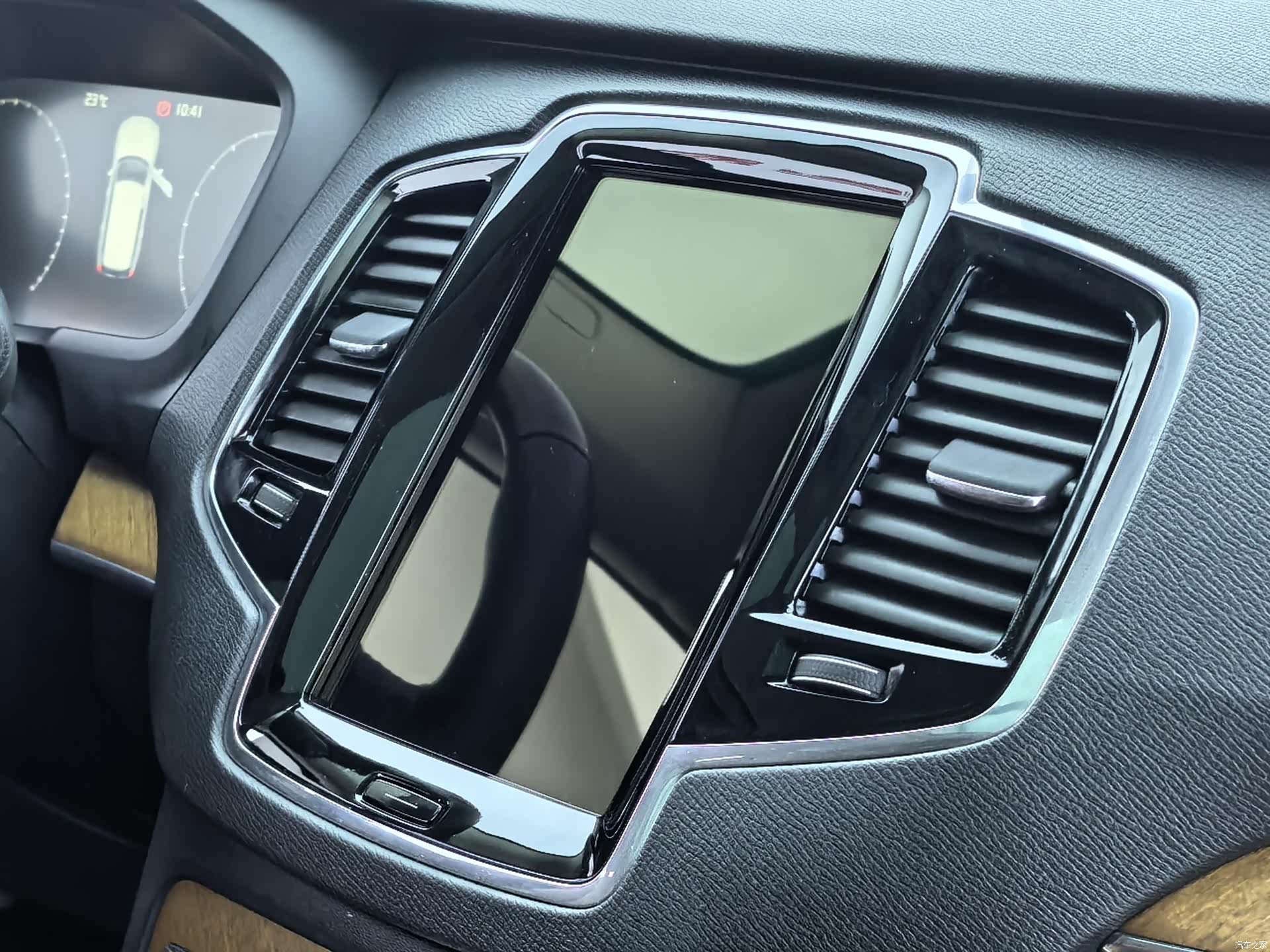 Volvo XC90, 2019 16