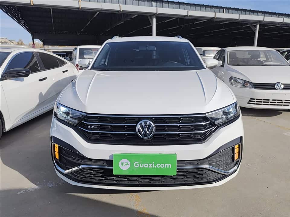 Volkswagen T-ROC exploring Songs