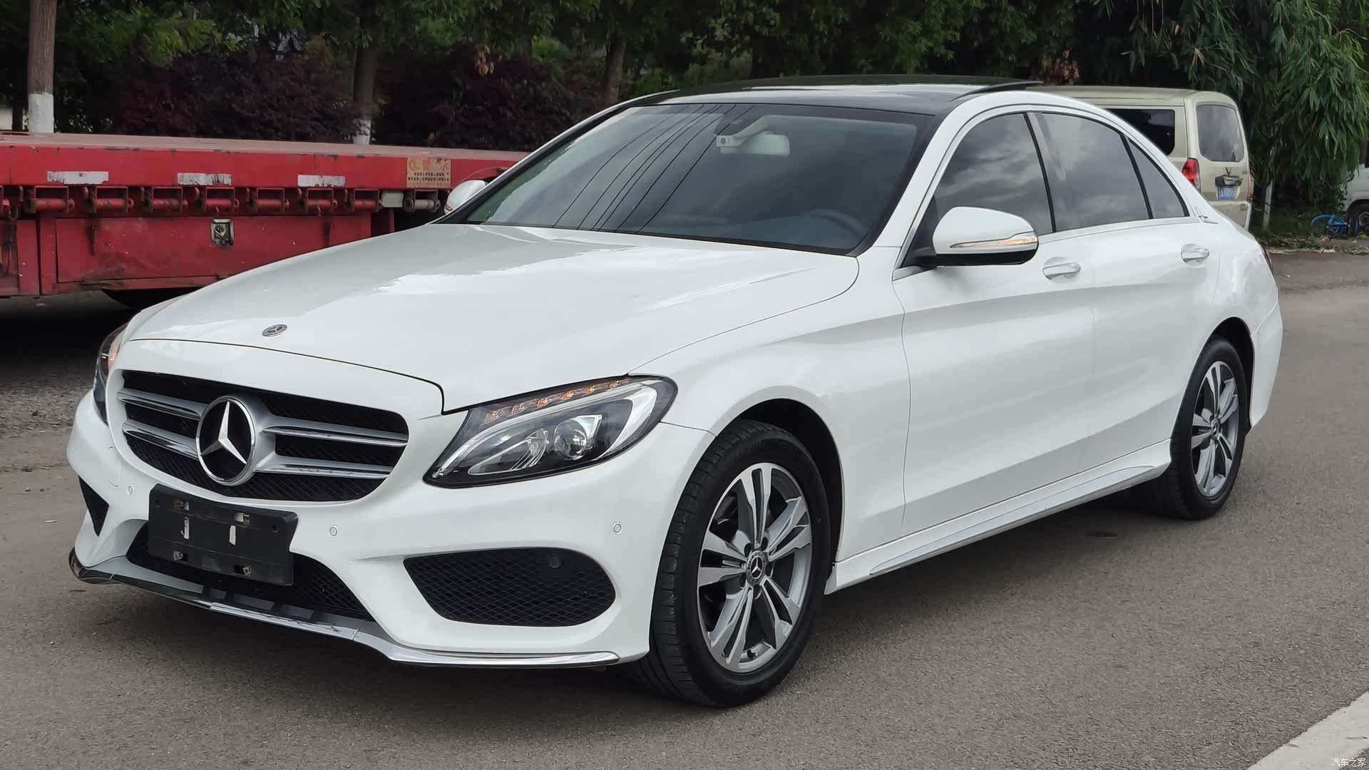 Mercedes-Benz C-Class, 2018 1