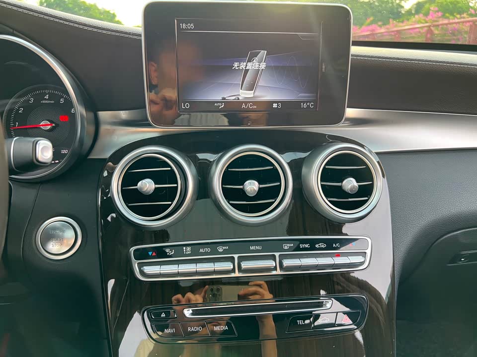 Mercedes-Benz GLC Mercedes-Benz GLC