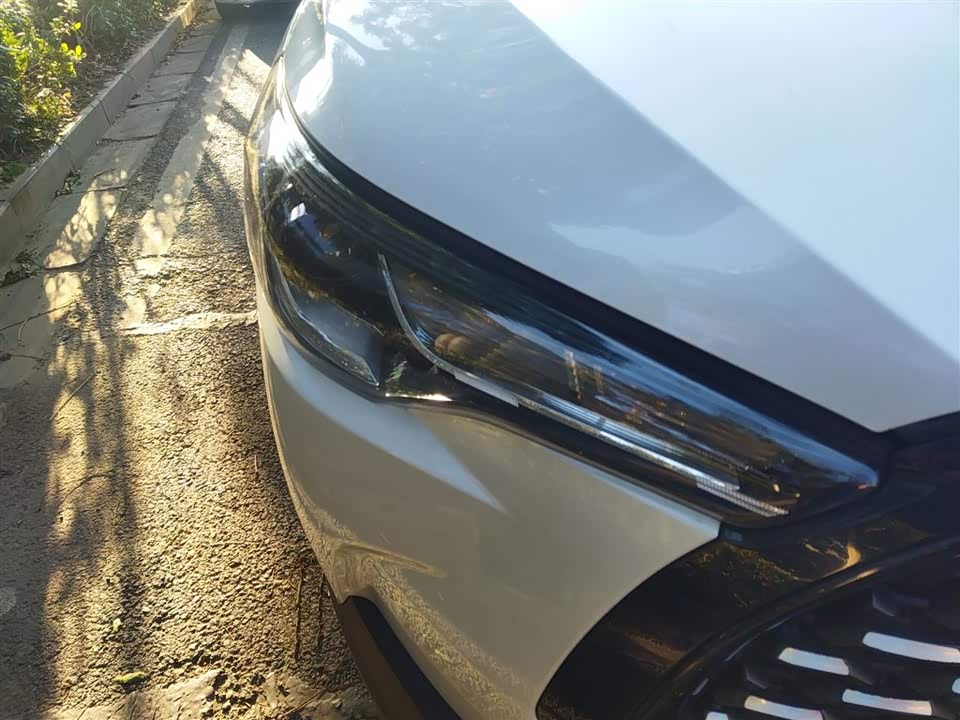 Toyota Corolla Sharp amplifier