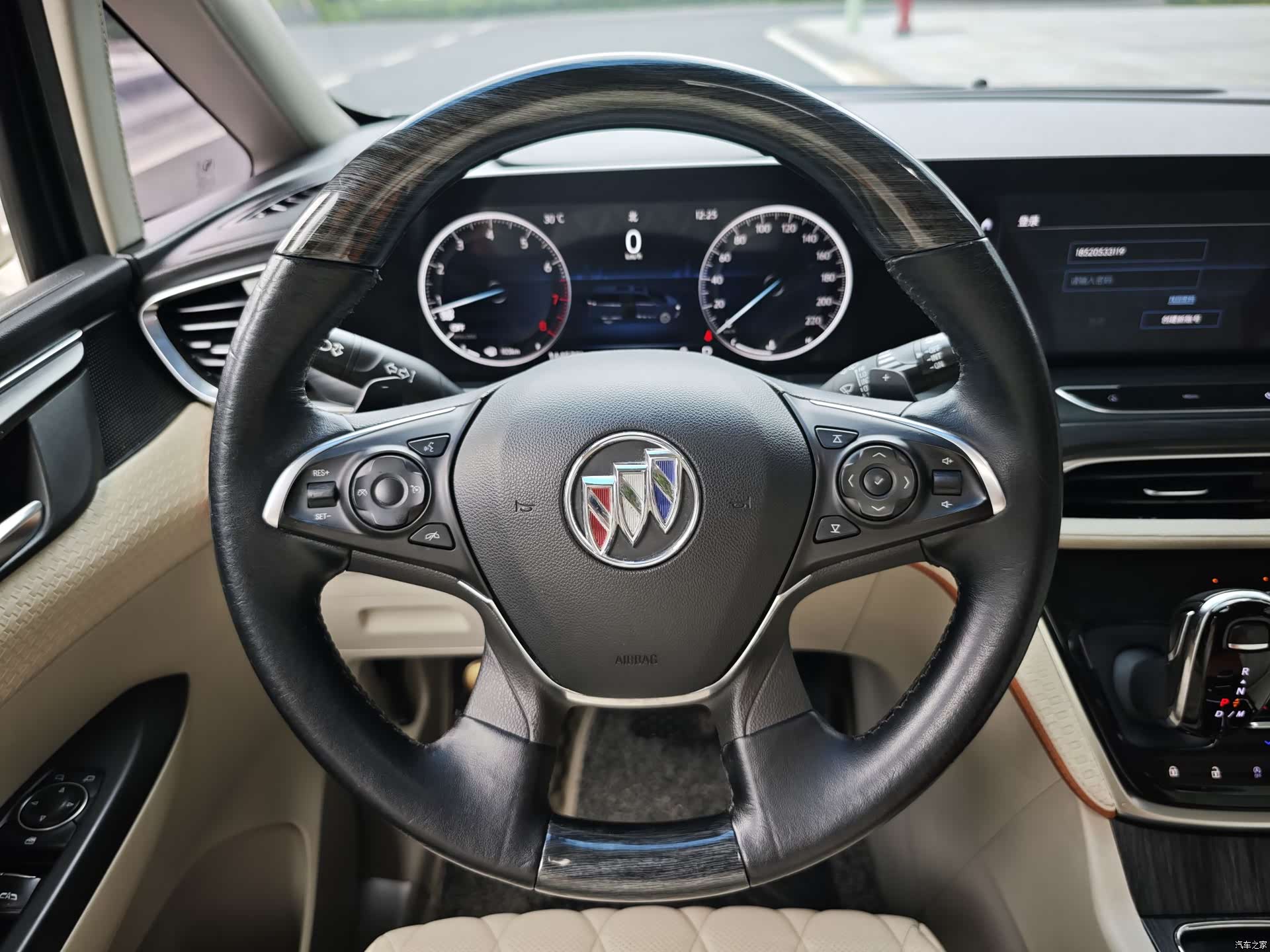 Buick GL8, 2021 9