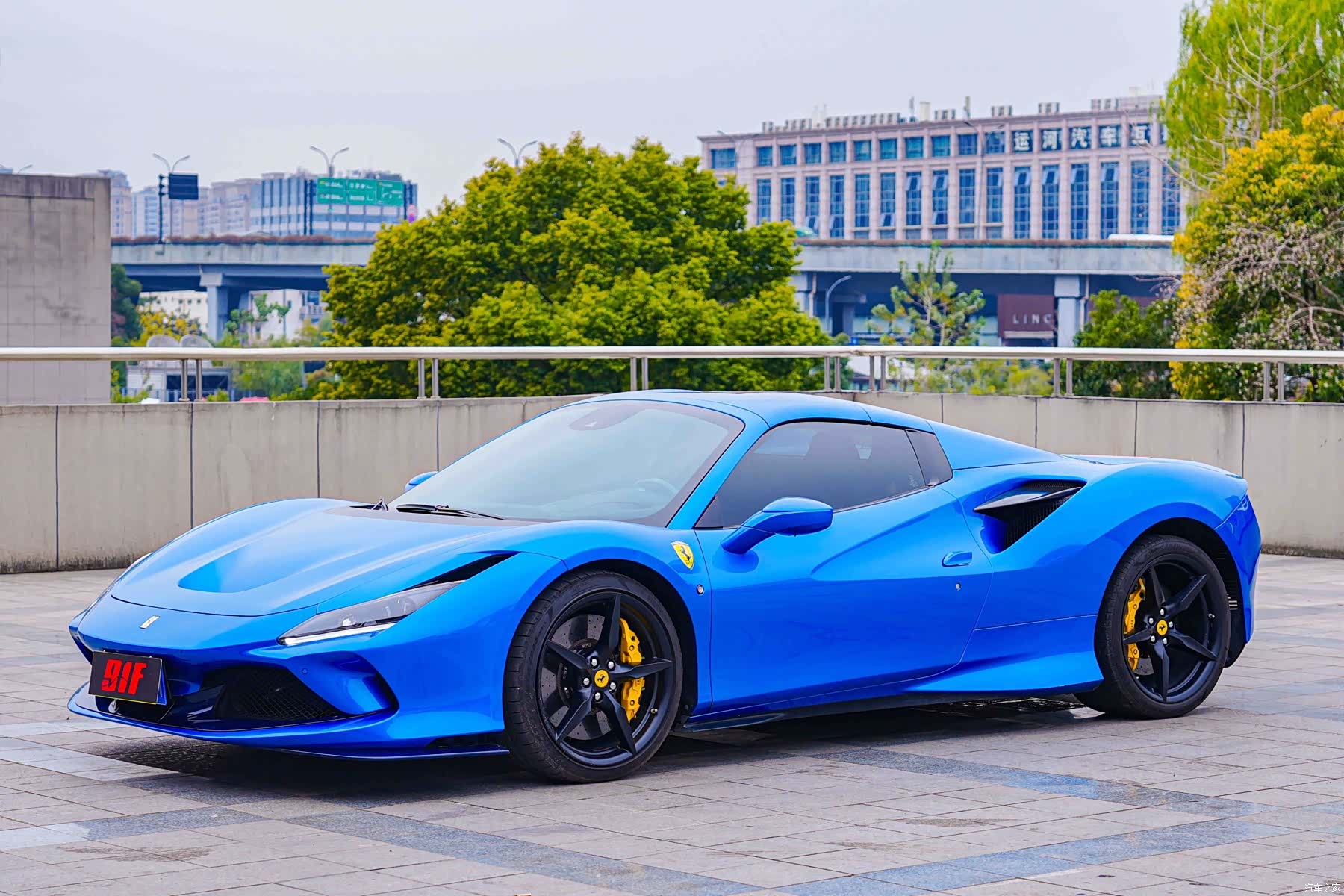 Ferrari F8, 2021 24
