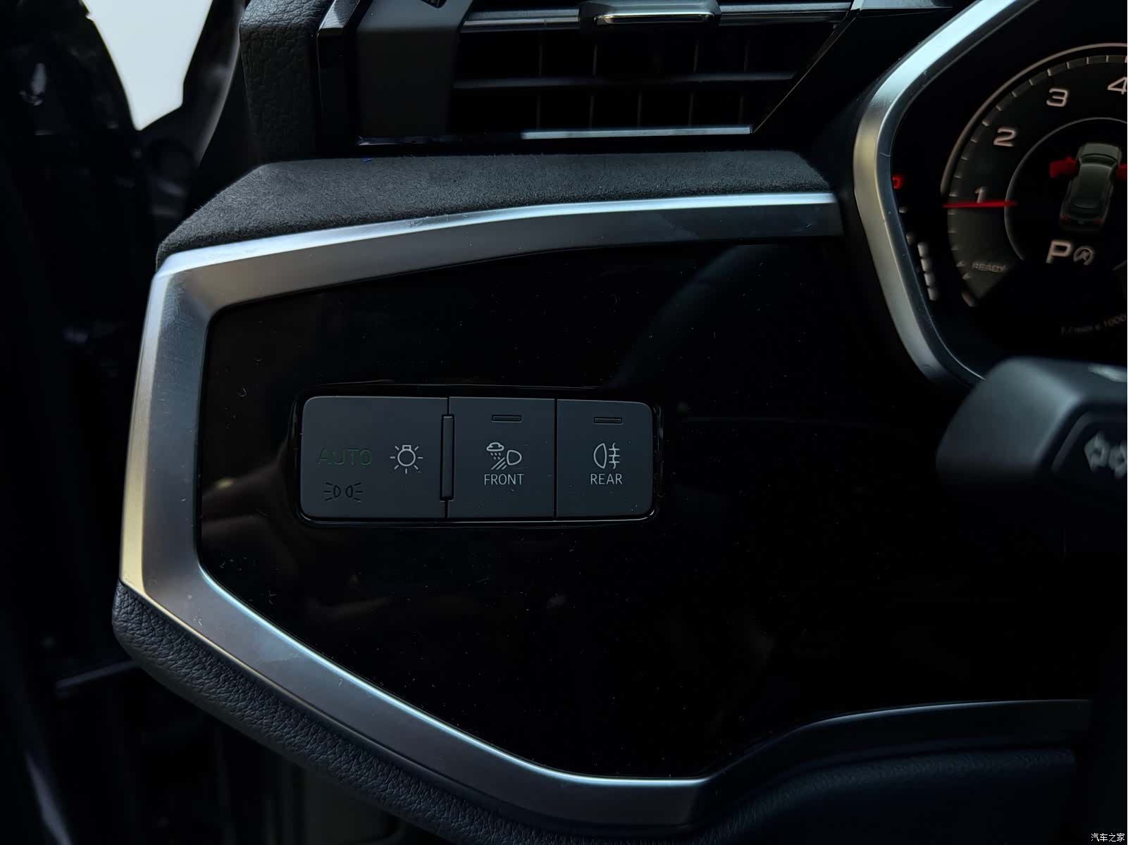 Audi Q3, 2022 12