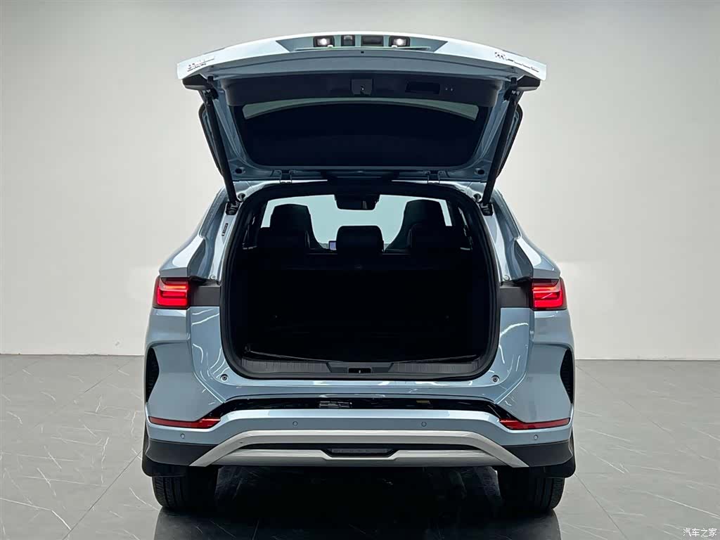 BYD Song, 2023 10
