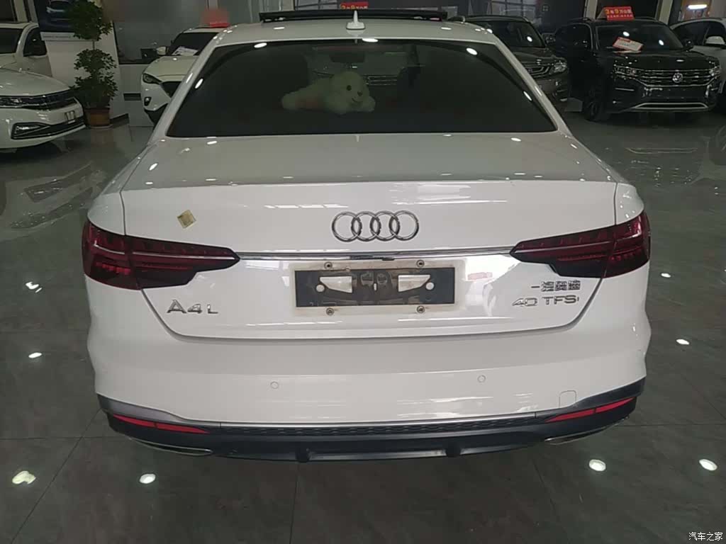 Audi A4L, 2022 6