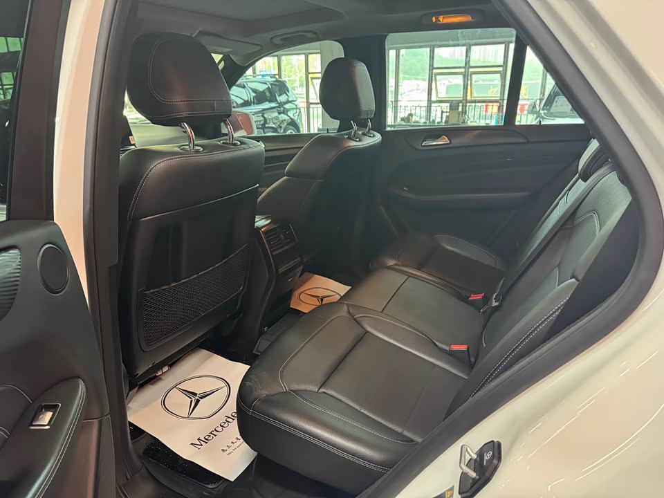 Mercedes-Benz M class