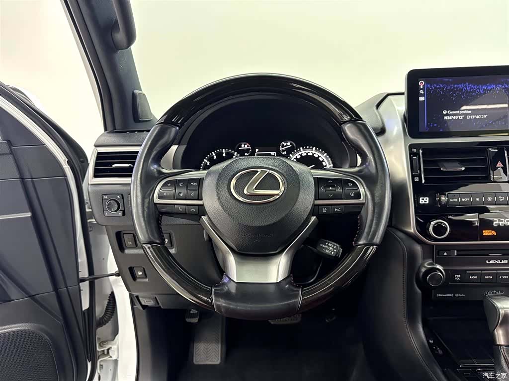 Lexus GX, 2022 15