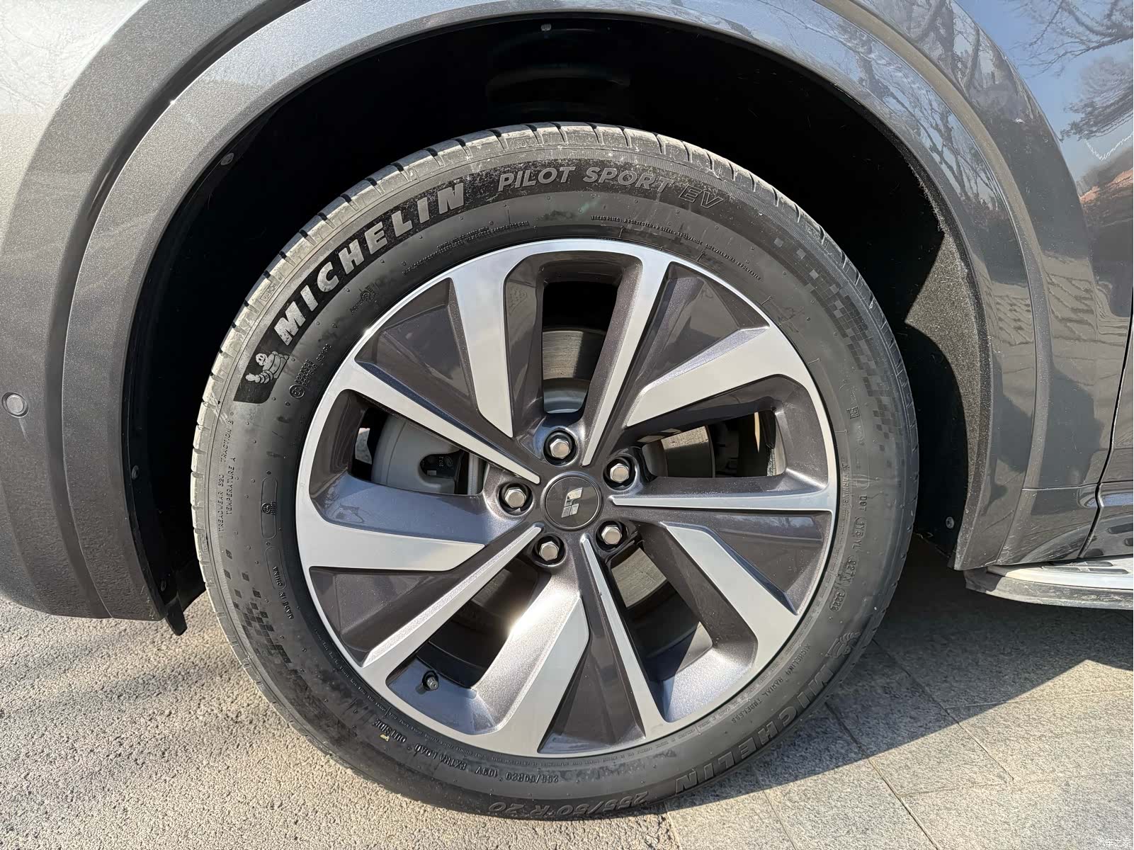 Li Auto ONE, 2023 14