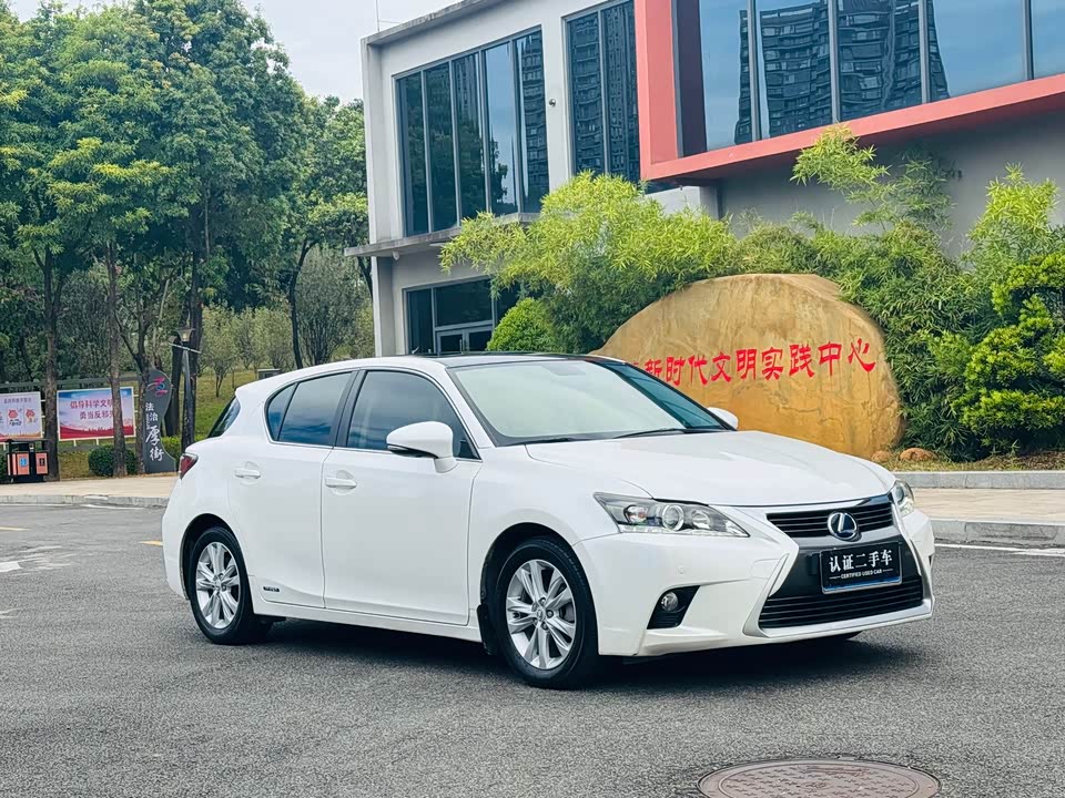 Lexus CT
