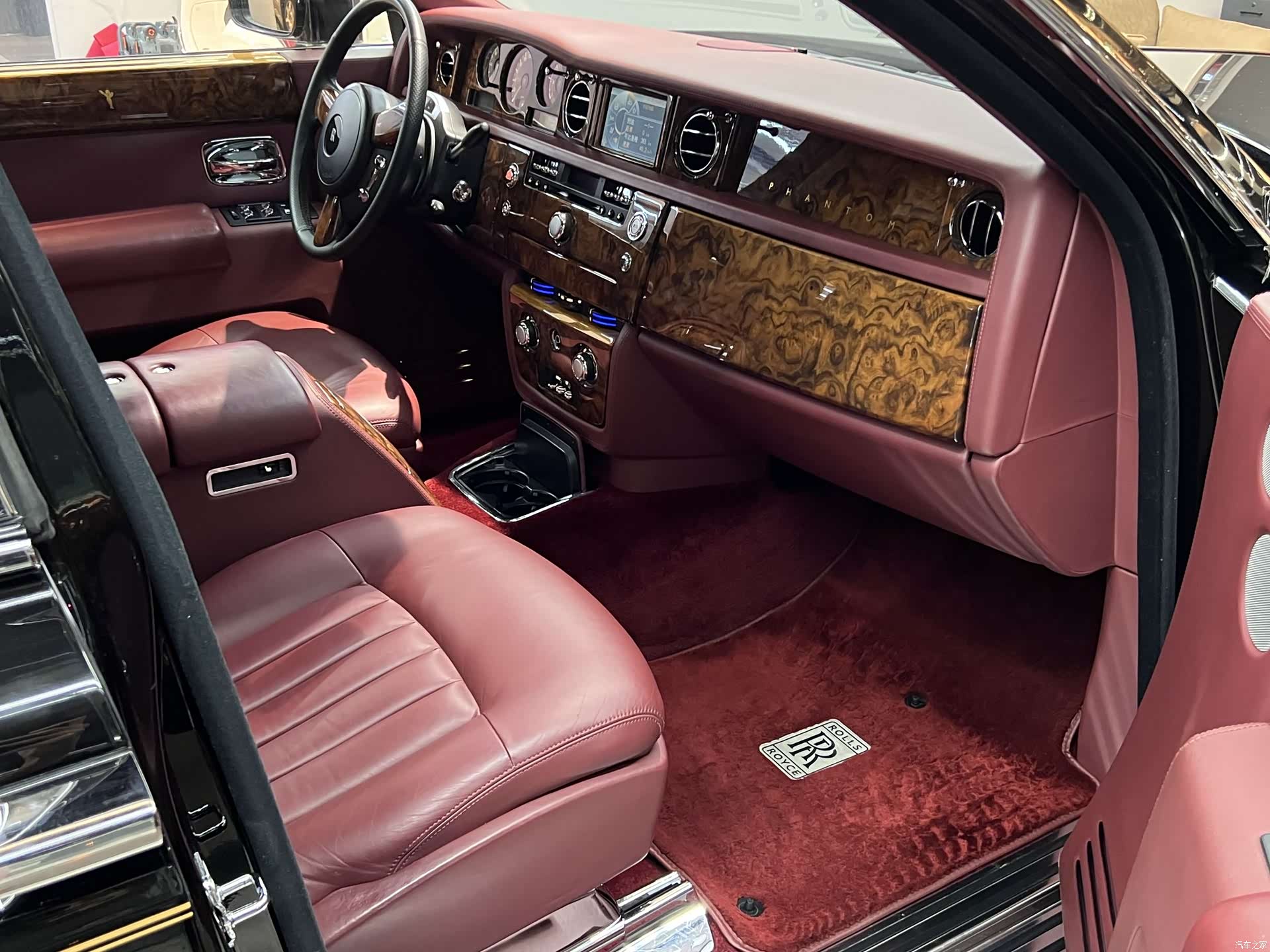 Rolls-Royce Phantom, 2013 6