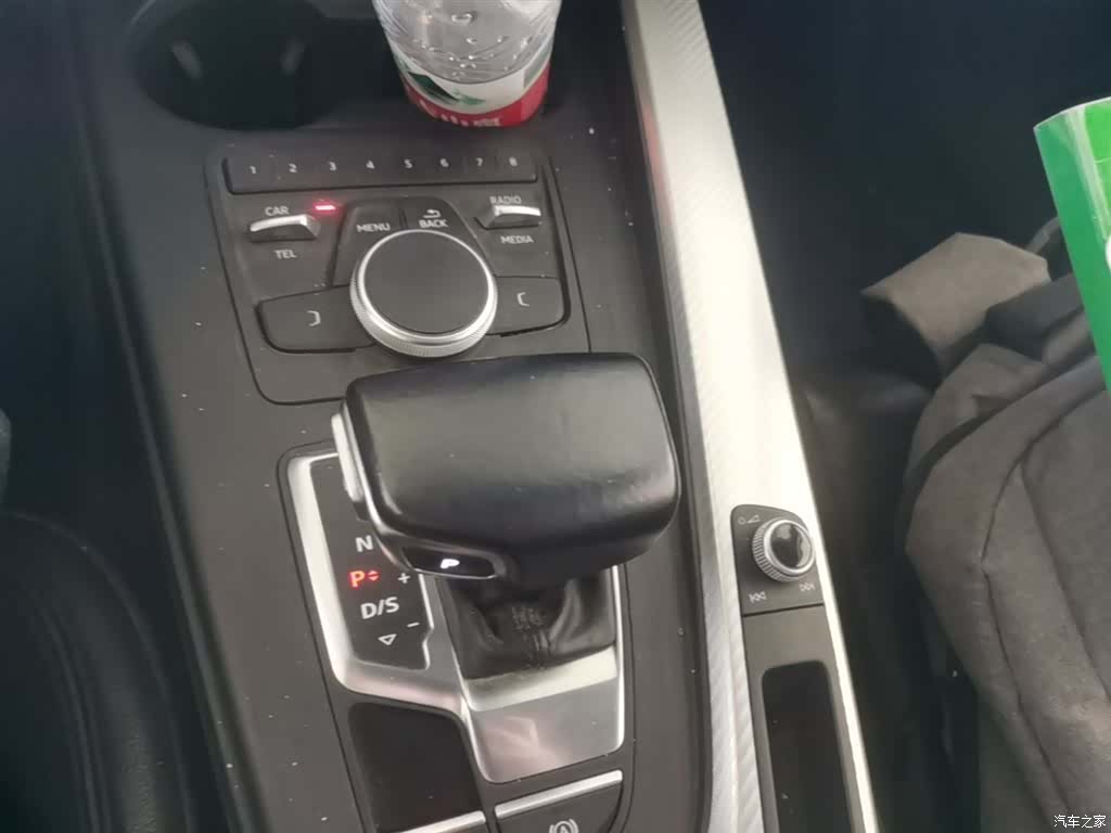 Audi A4L, 2017 14