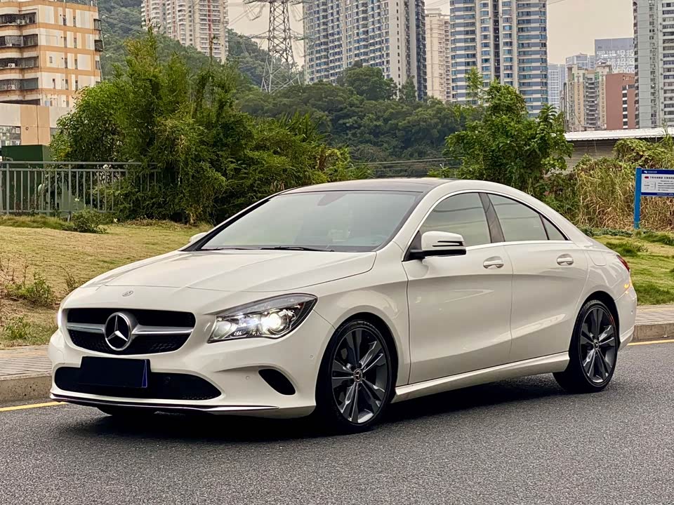 Mercedes-Benz CLA