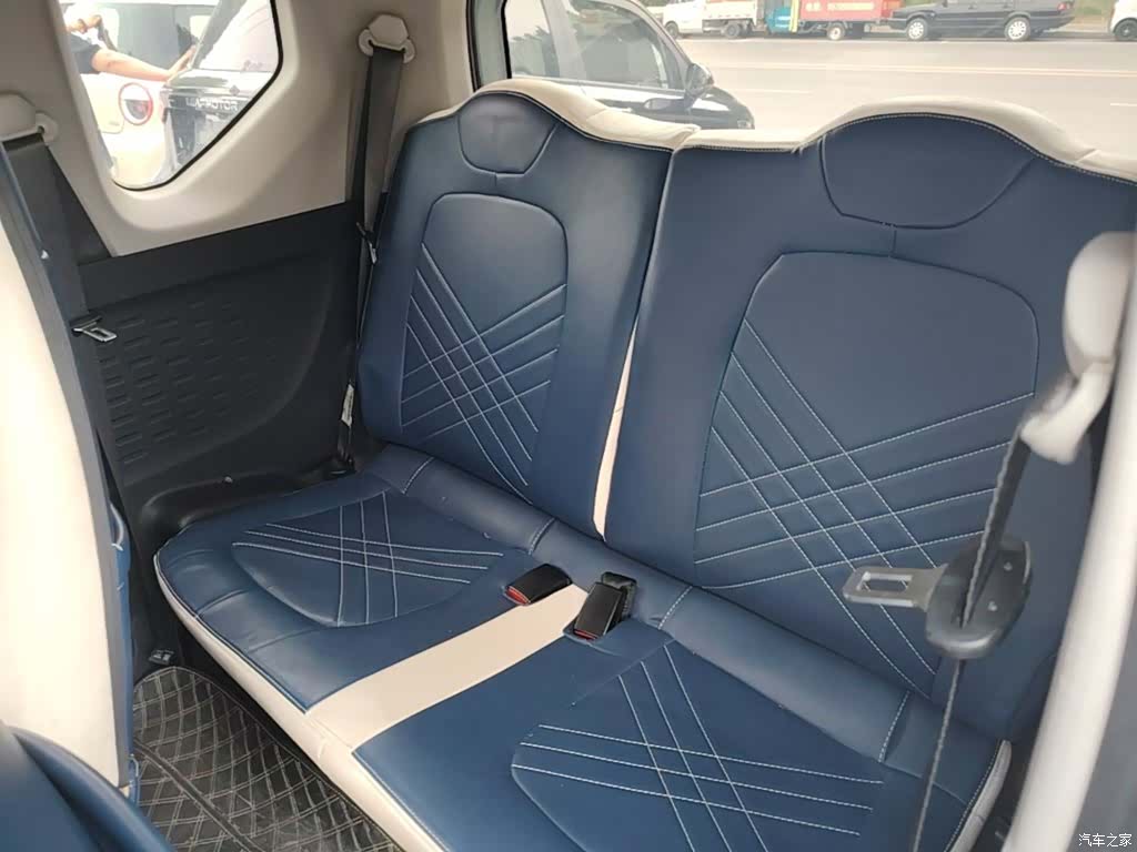 Wuling MINIEV, 2022 17