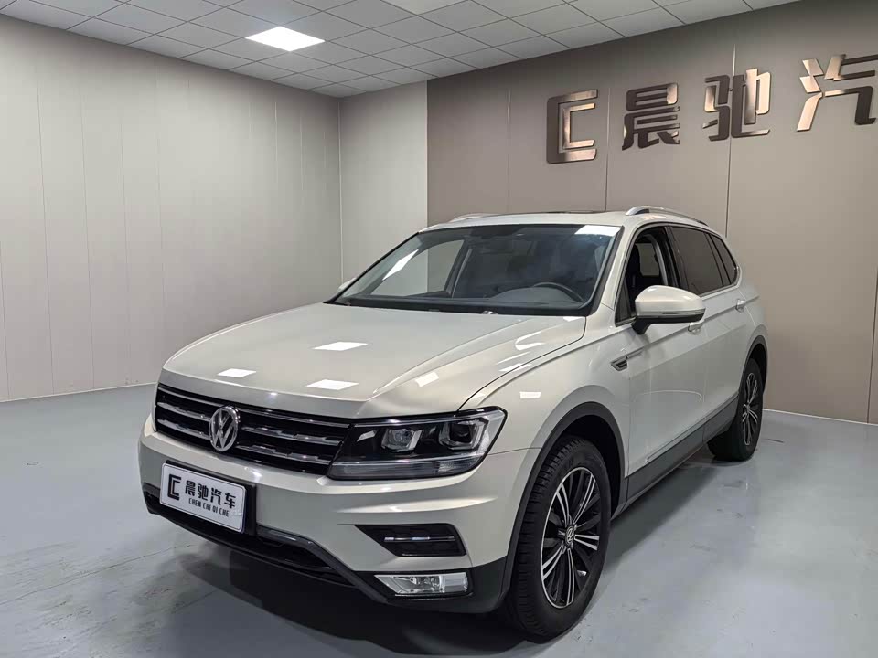 Volkswagen Tiguan L