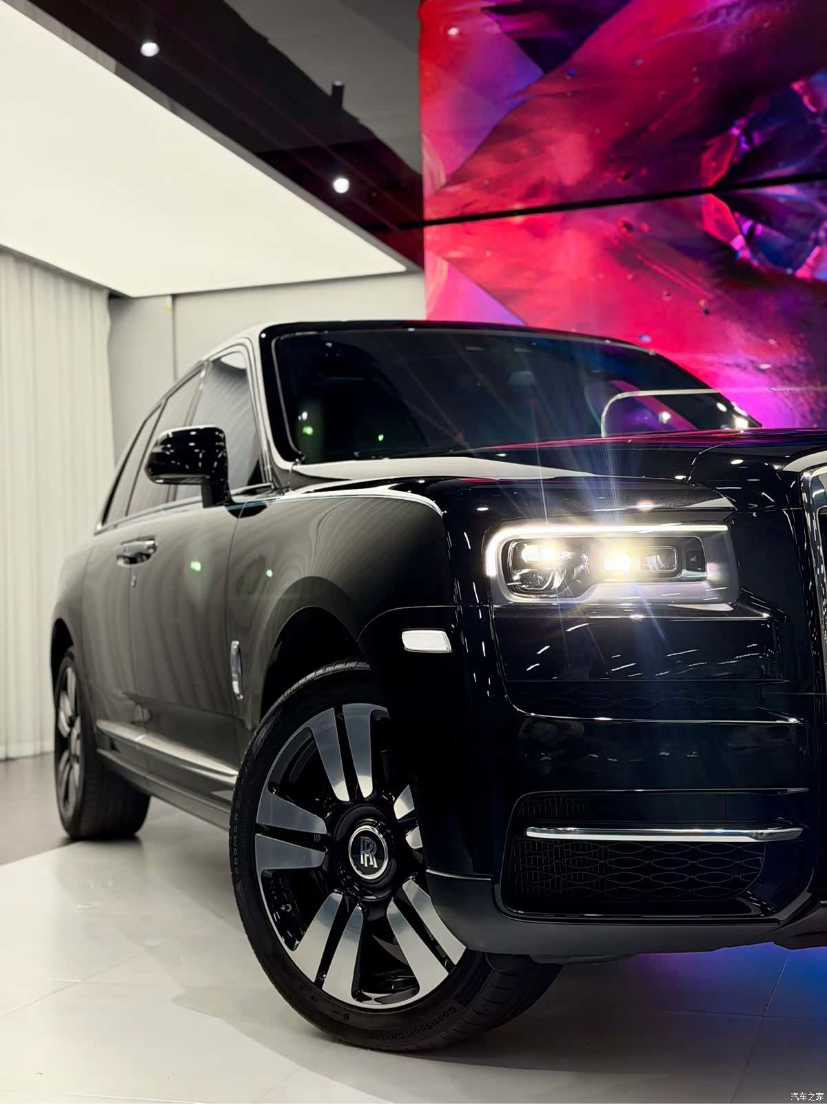 Rolls-Royce Cullinan, 2023 7
