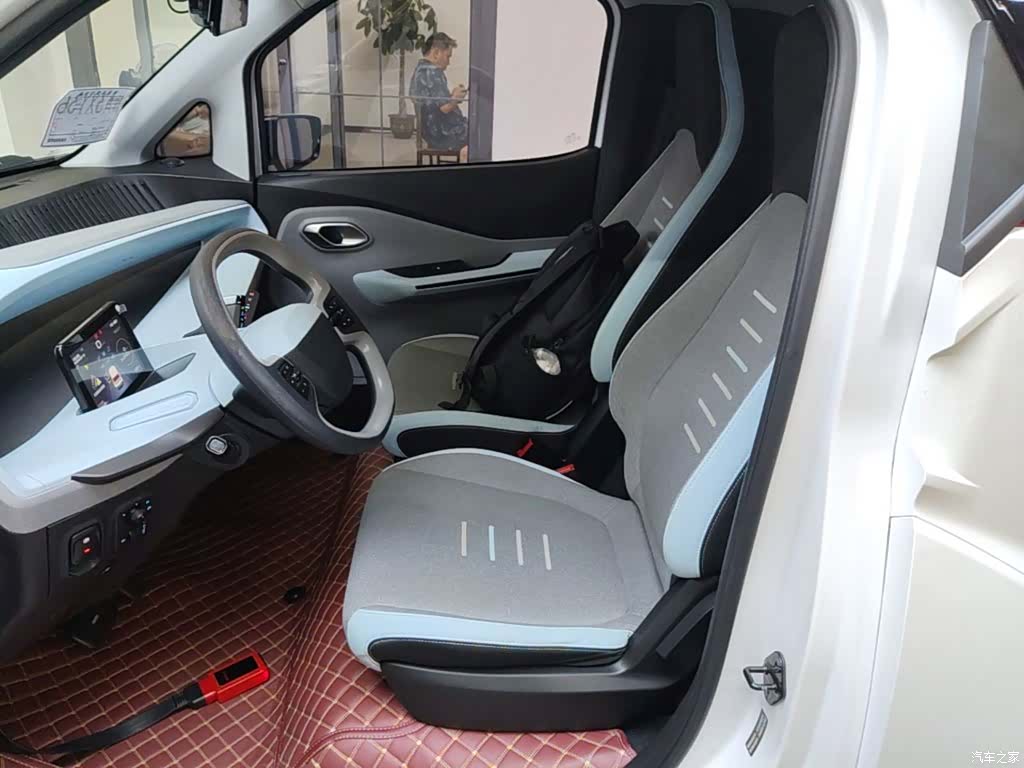 Wuling NanoEV, 2022 15
