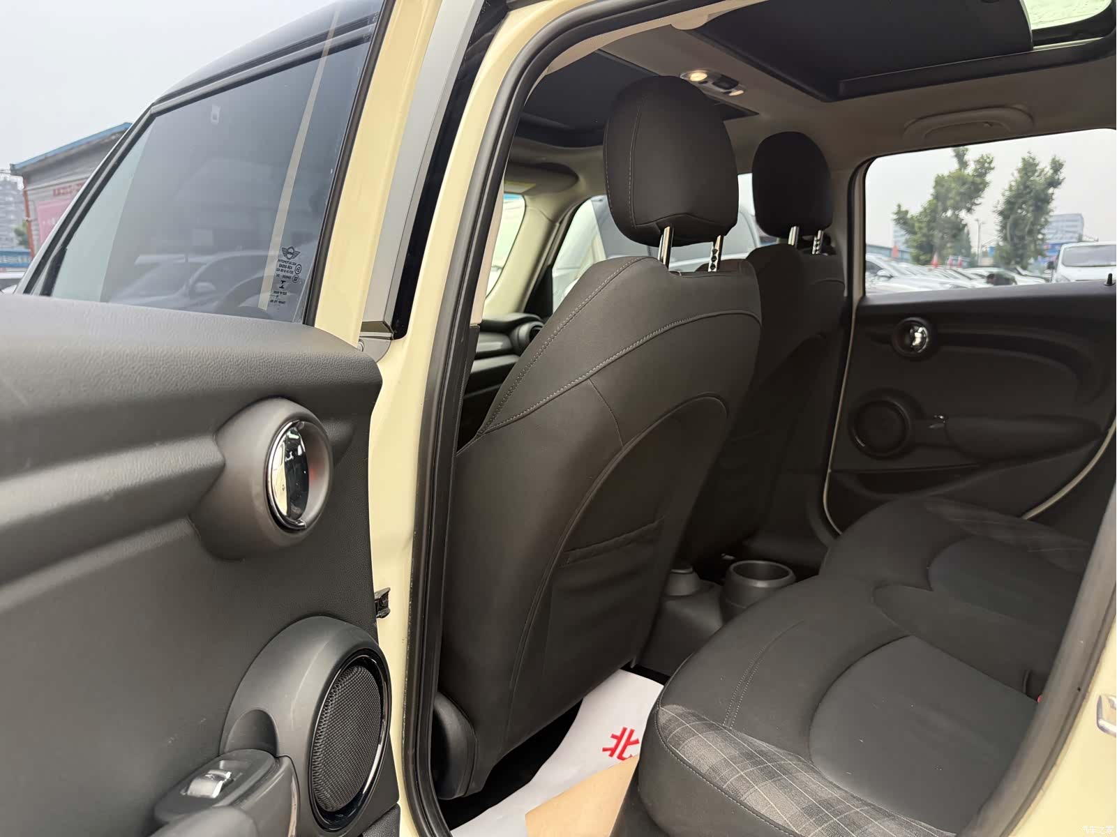 Mini Cooper, 2016 6