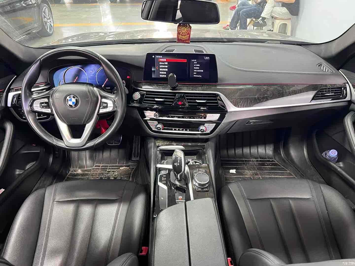 BMW 5 Series, 2018 все фото