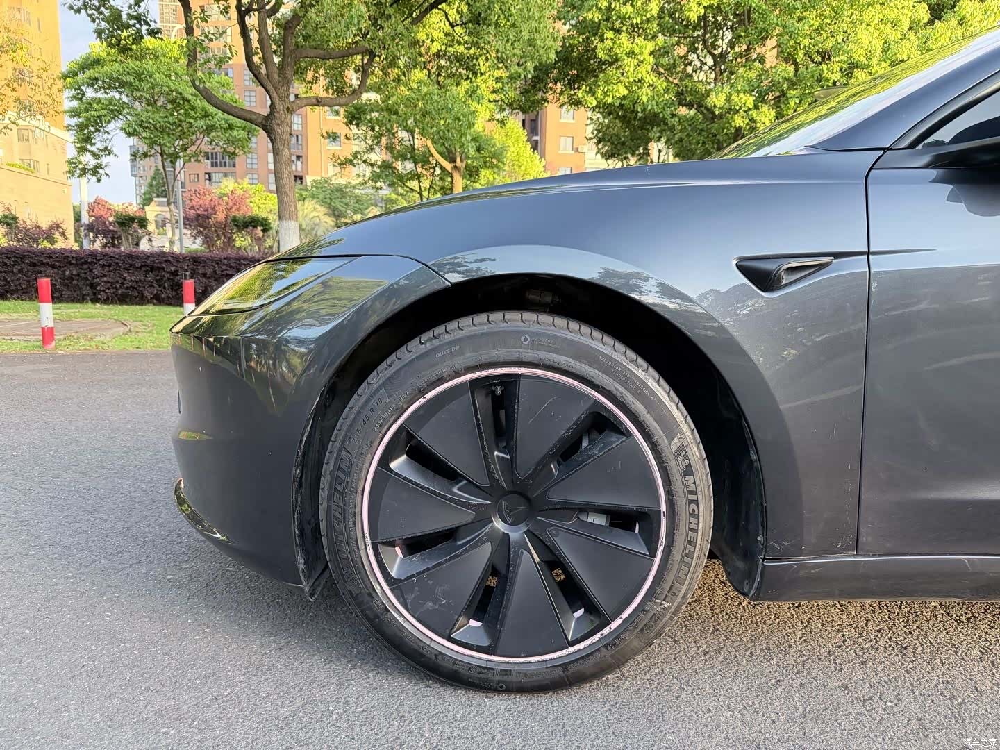 Tesla Model 3, 2025 17