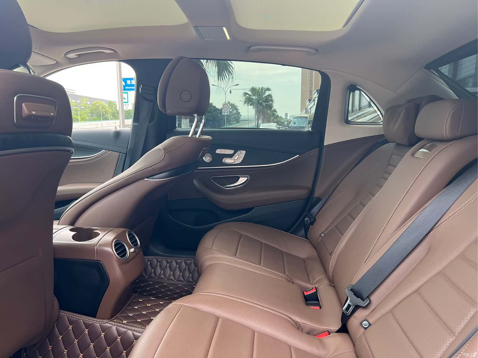 Mercedes-Benz E-Class, 2020 11