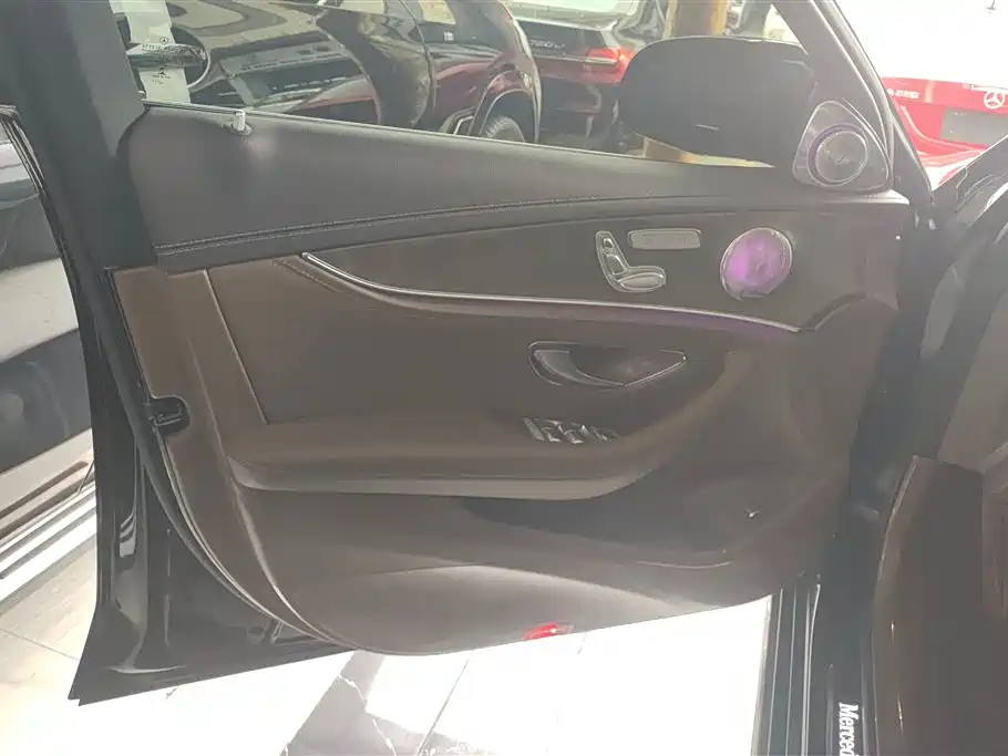 Mercedes-Benz E-class Mercedes-Benz E-class