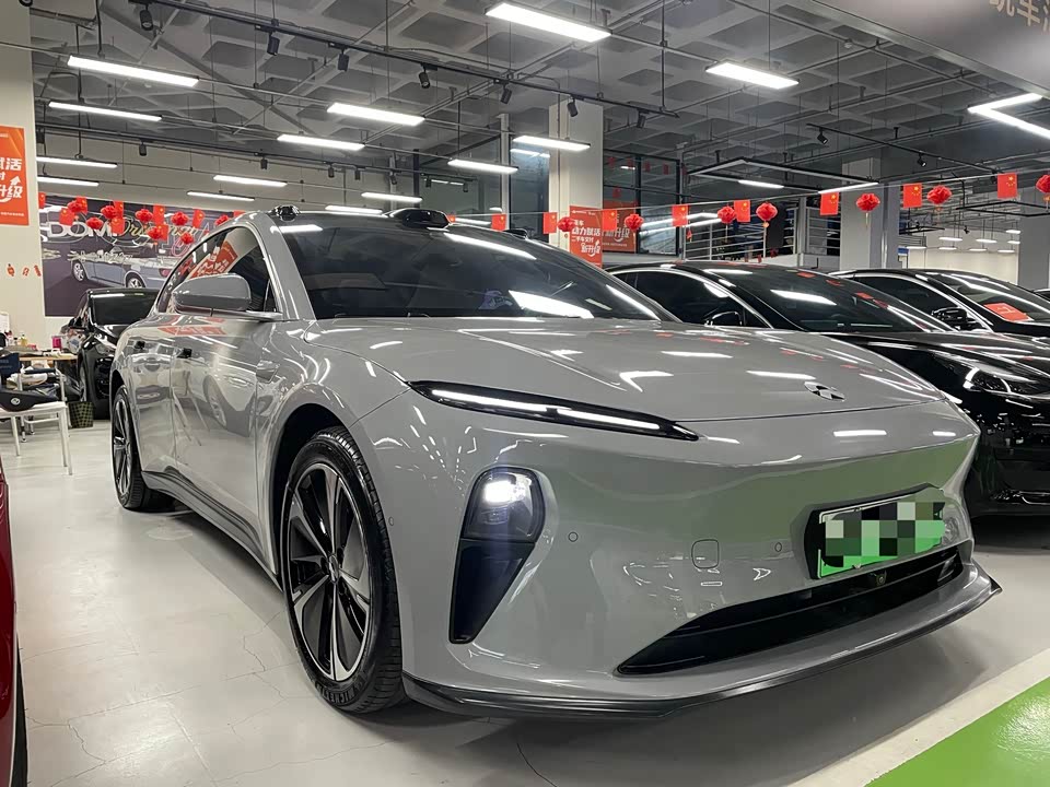 NIO ET5T