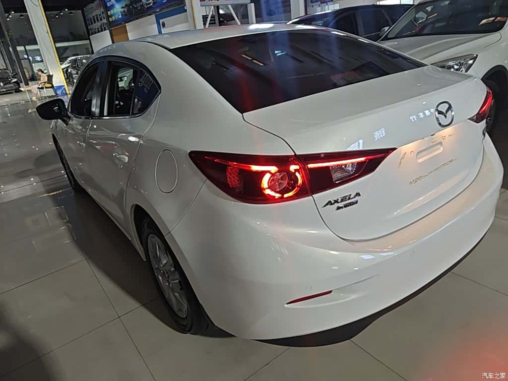 Mazda Mazda3, 2017 все фото