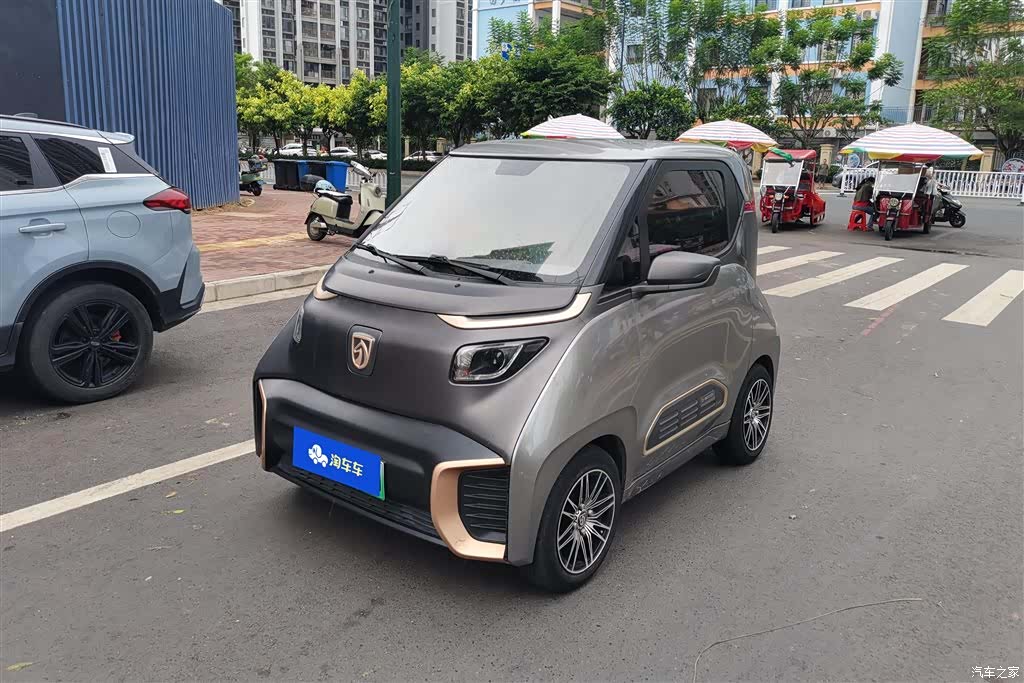 Wuling E200, 2018 1