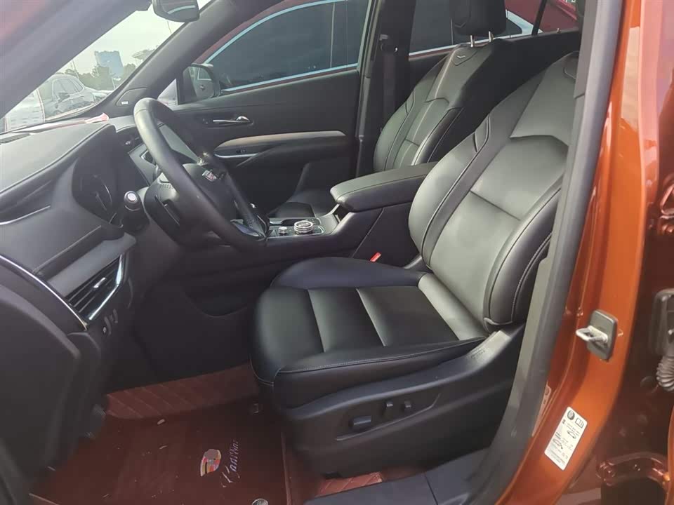 Cadillac XT4