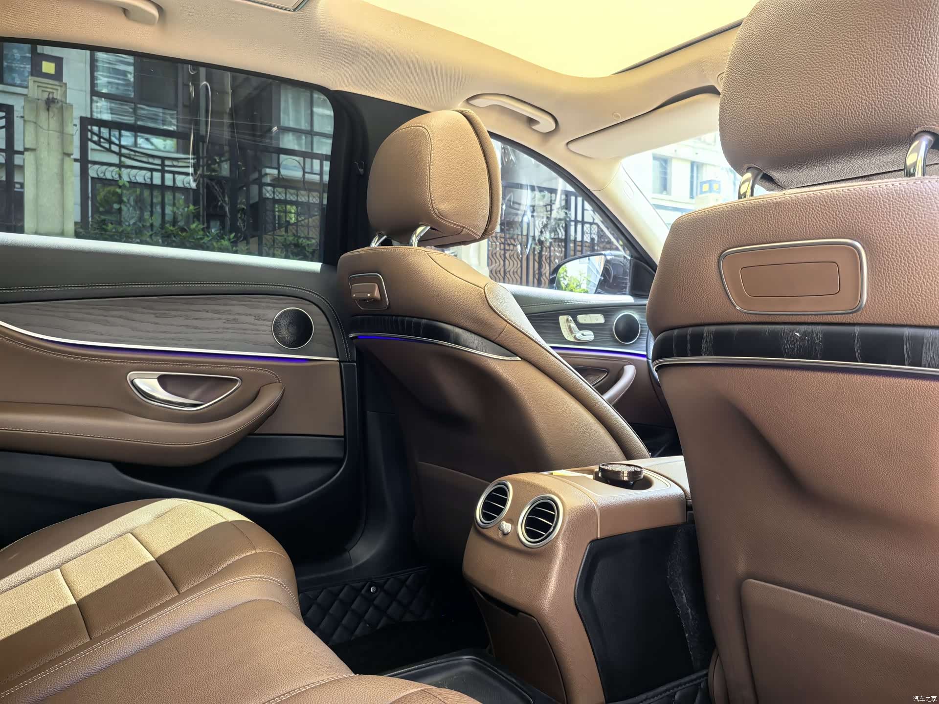 Mercedes-Benz E-Class, 2019 10