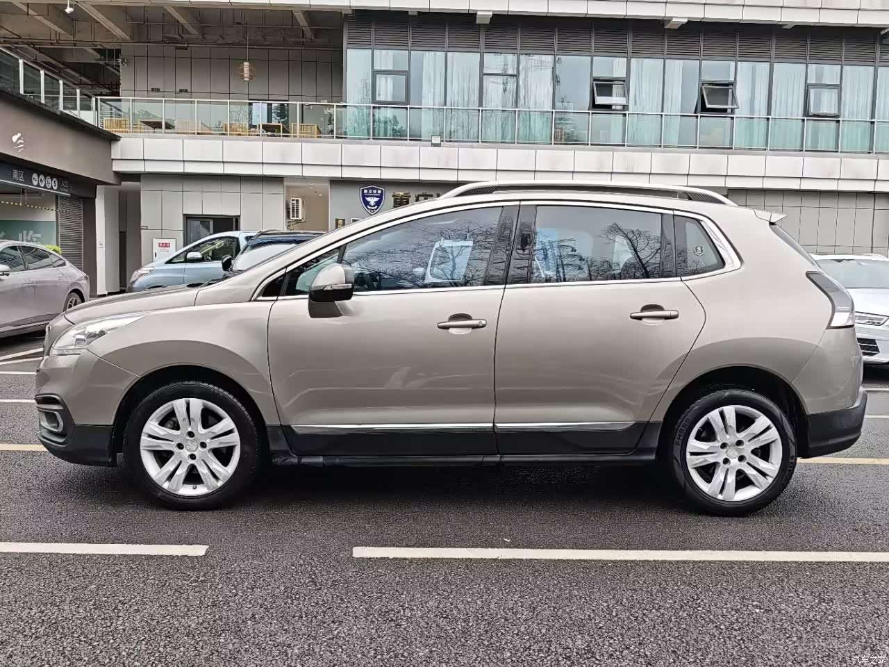 Peugeot 3008, 2016 8