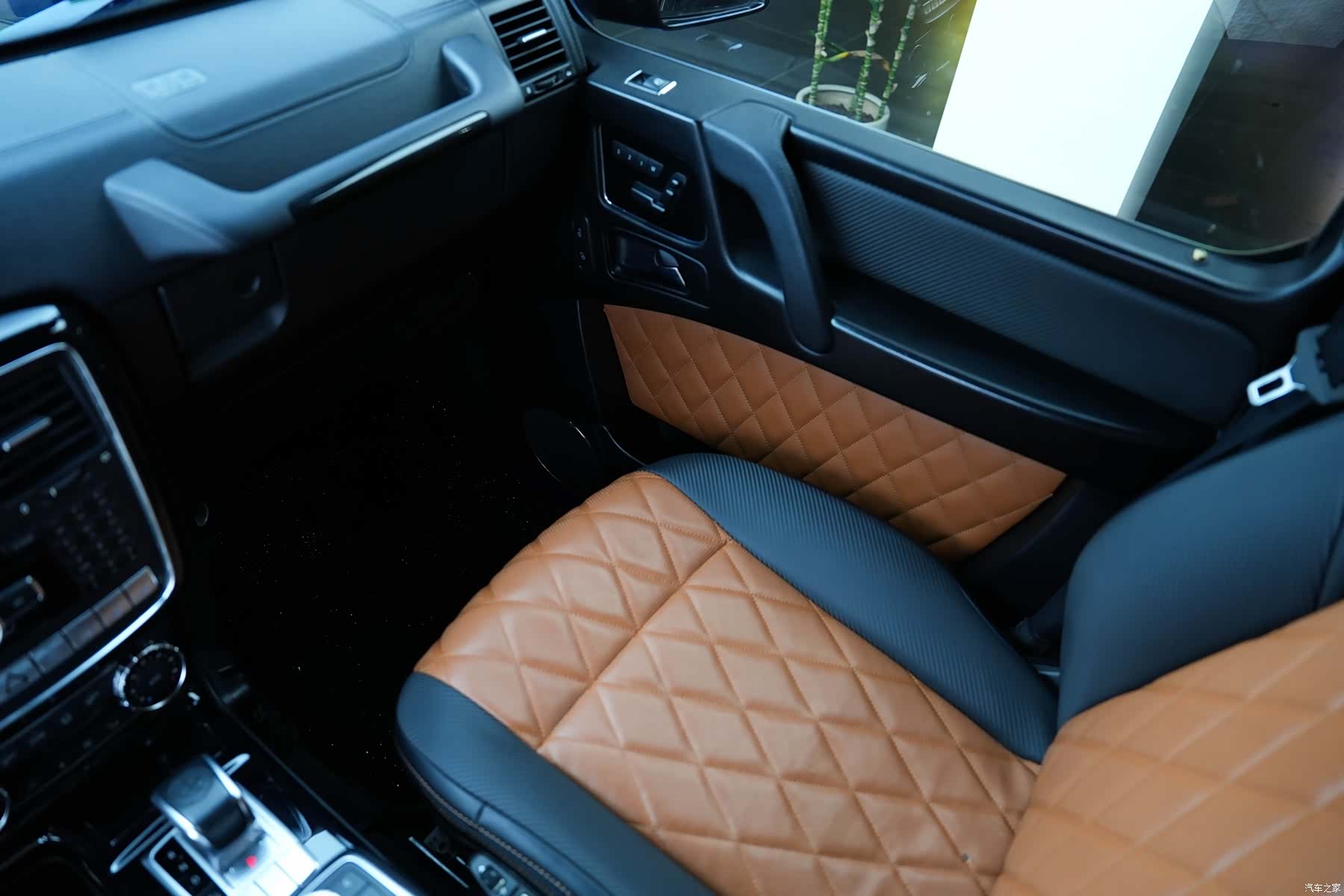 Mercedes-Benz G-Class, 2015 18