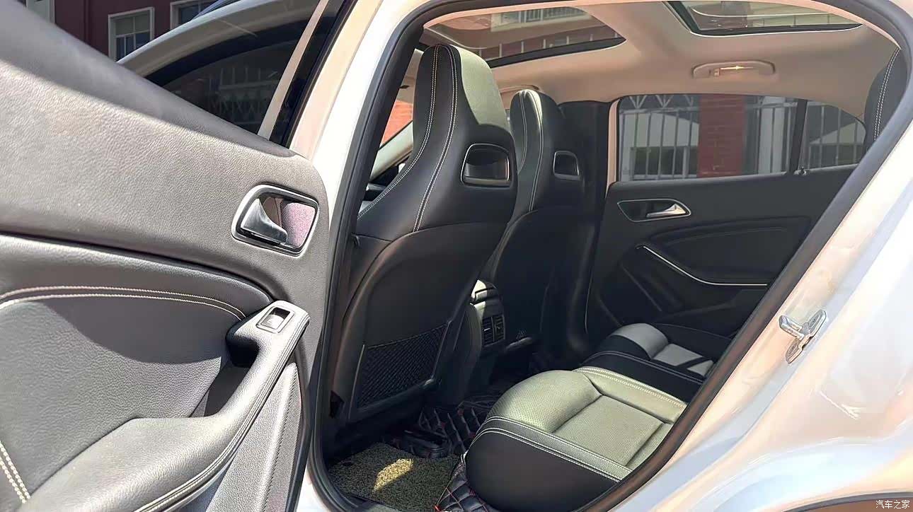 Mercedes-Benz GLA, 2016 6