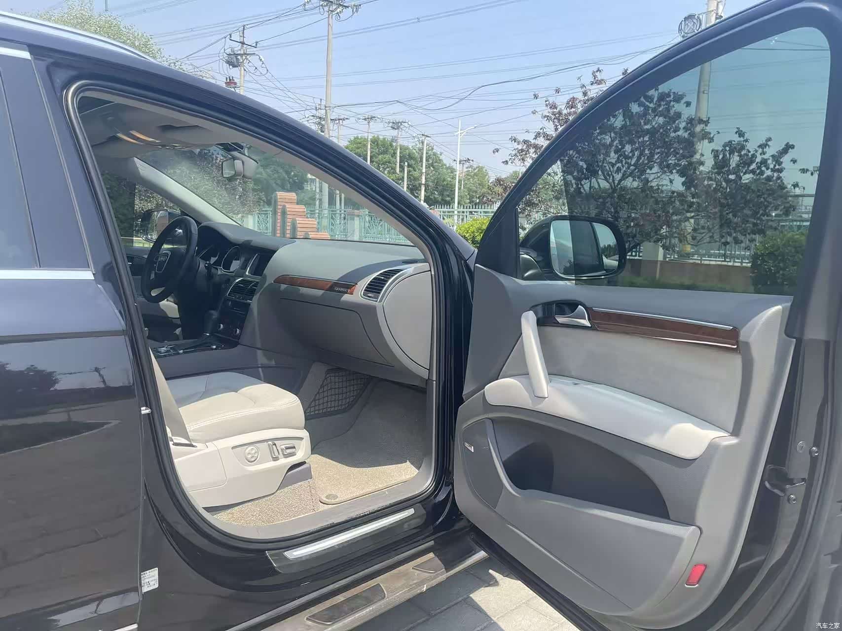 Audi Q7, 2010 15