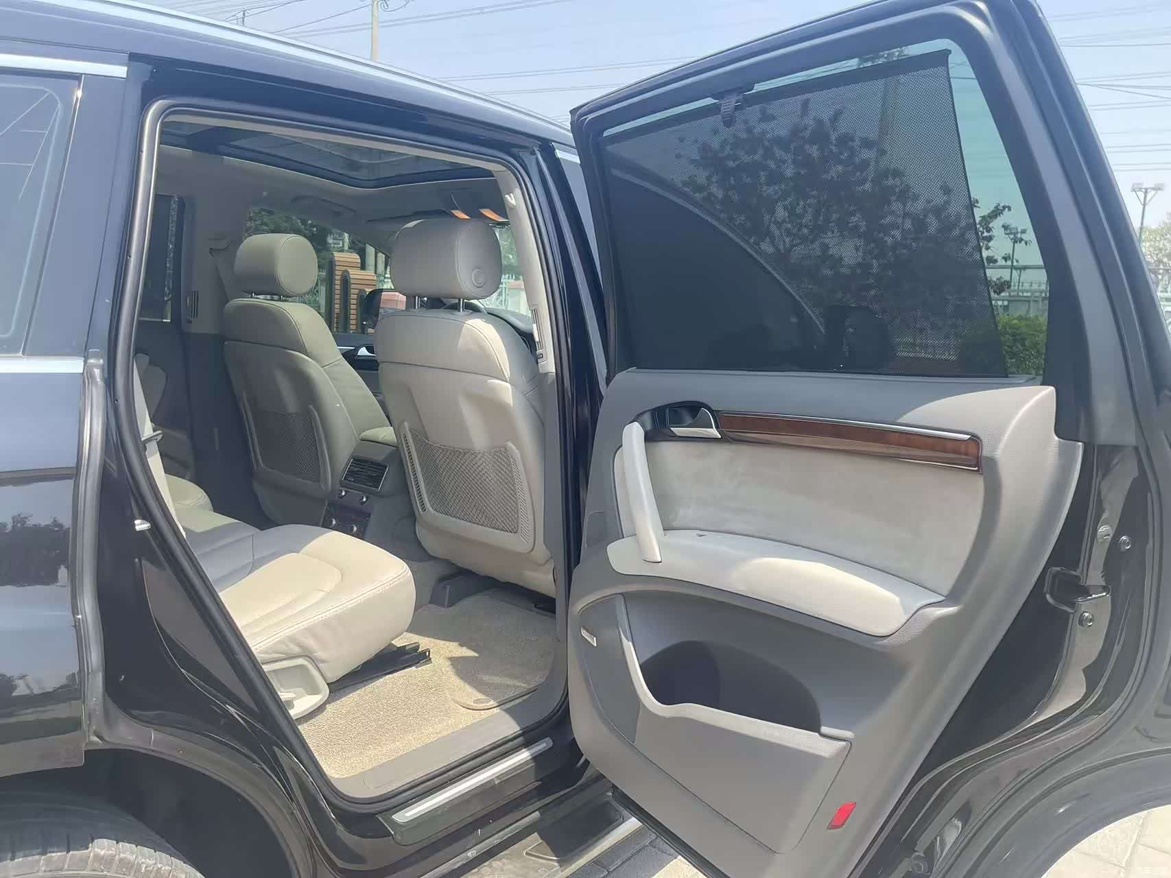 Audi Q7, 2010 16