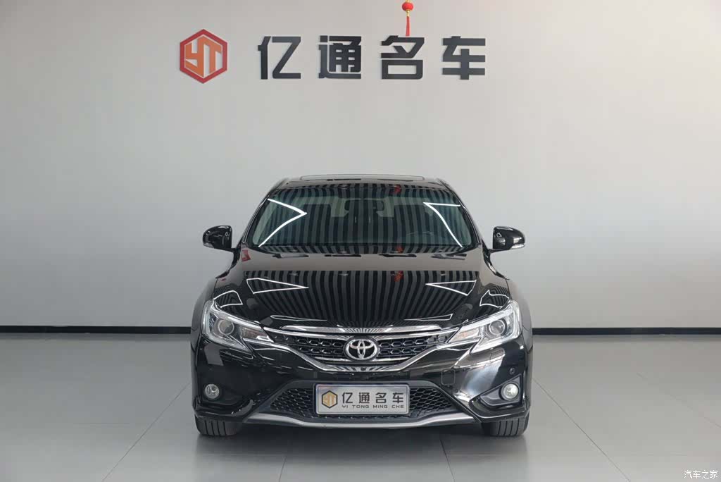 Toyota 2.5V, 2016 2