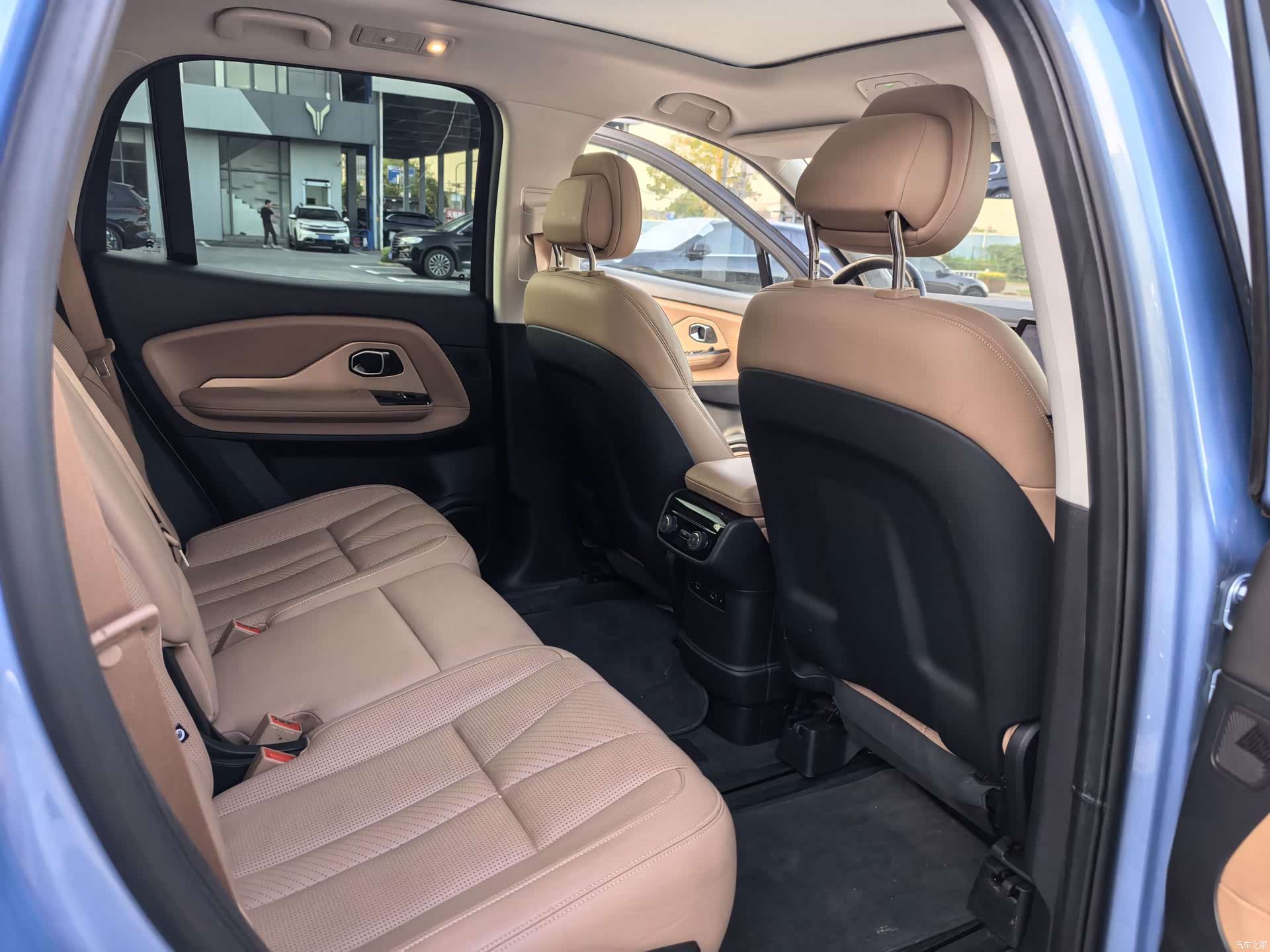 NIO ES8, 2019 19