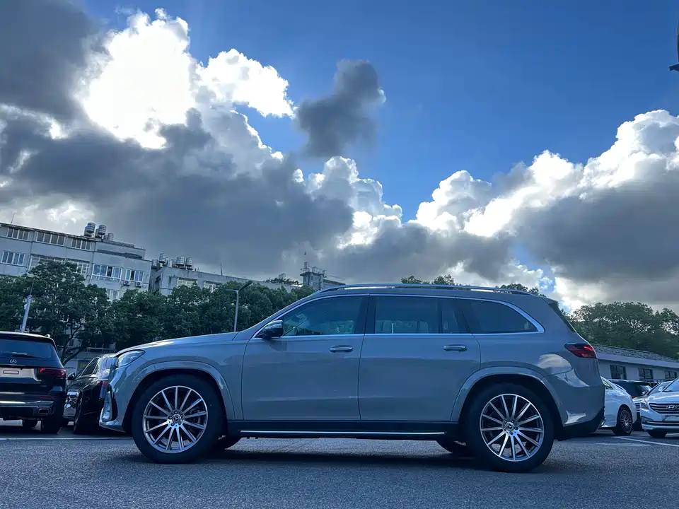 Mercedes-Benz GLS Mercedes-Benz GLS