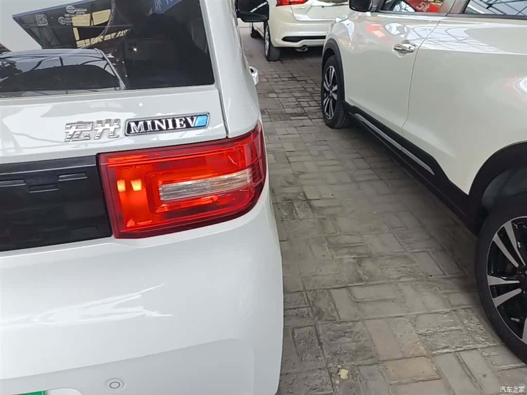 Wuling MINIEV, 2021 8