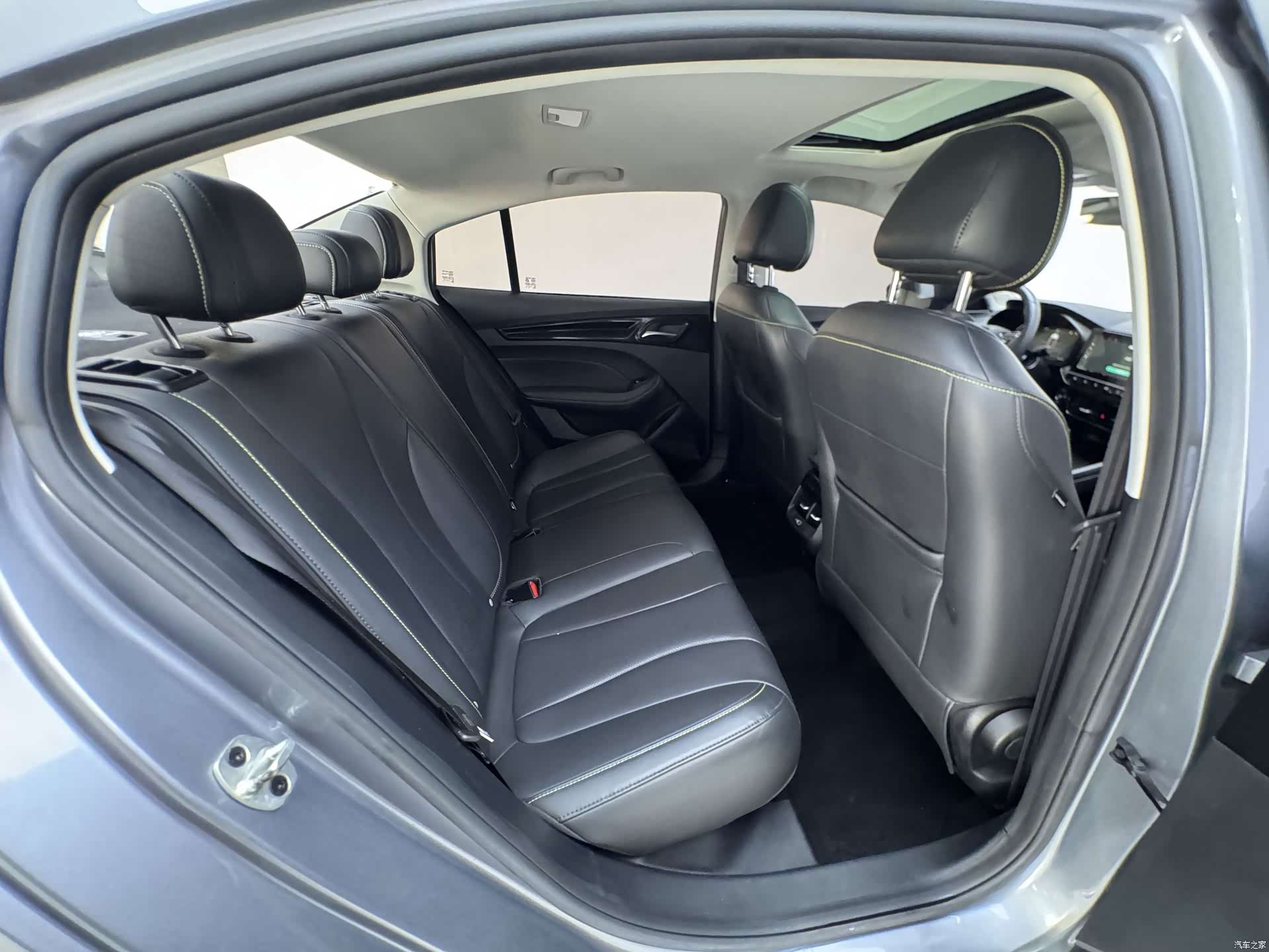 Roewe i5, 2022 18