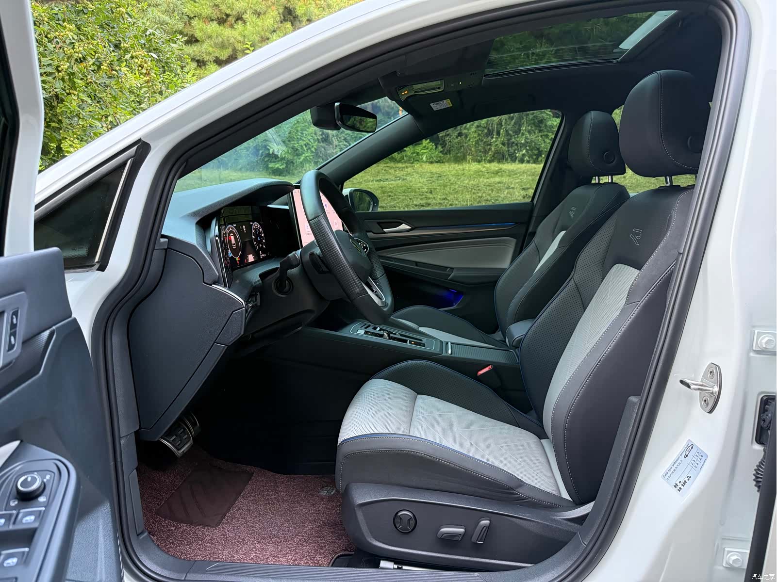 Volkswagen Golf, 2025 7
