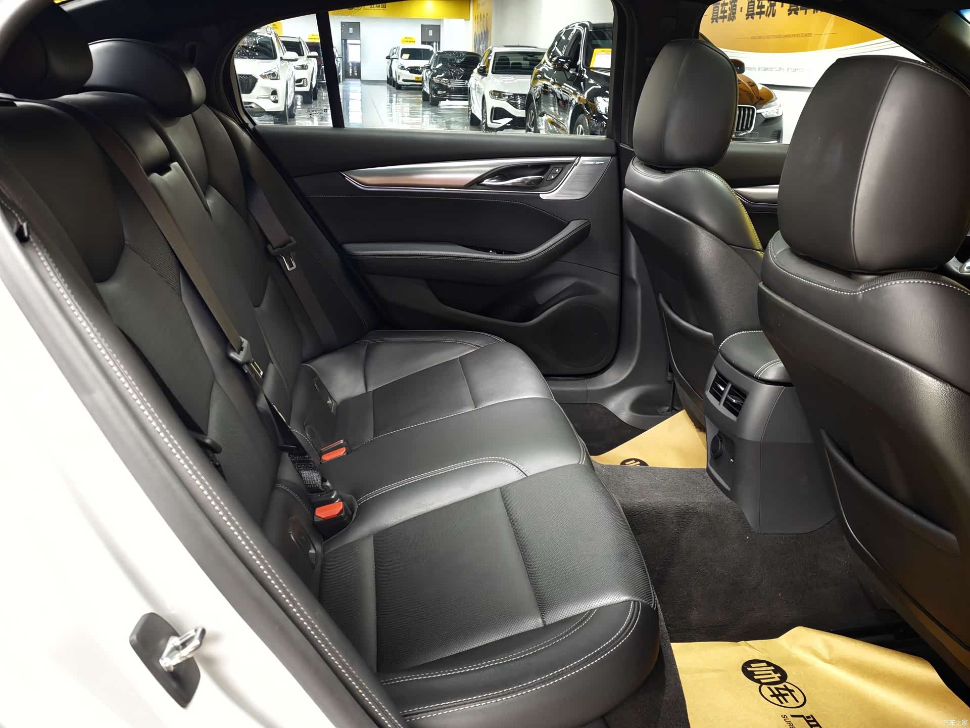 Cadillac CT5, 2022 15