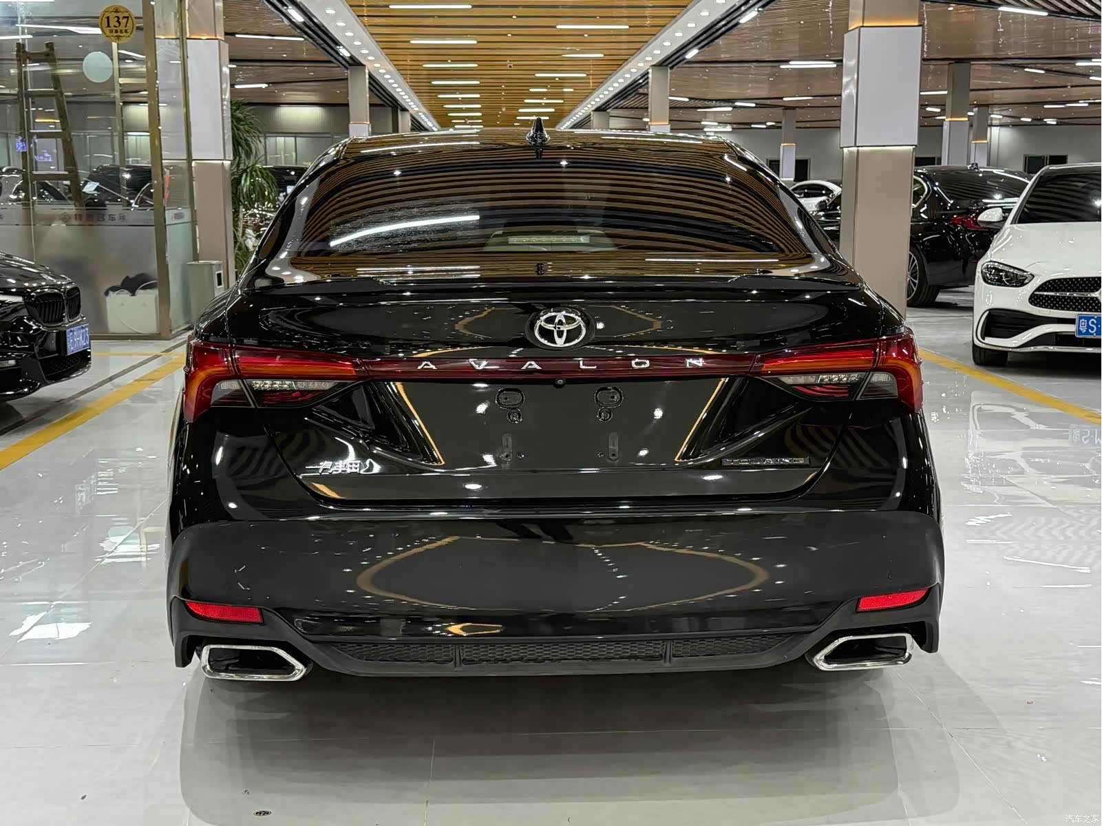 Toyota Avalon, 2019 все фото